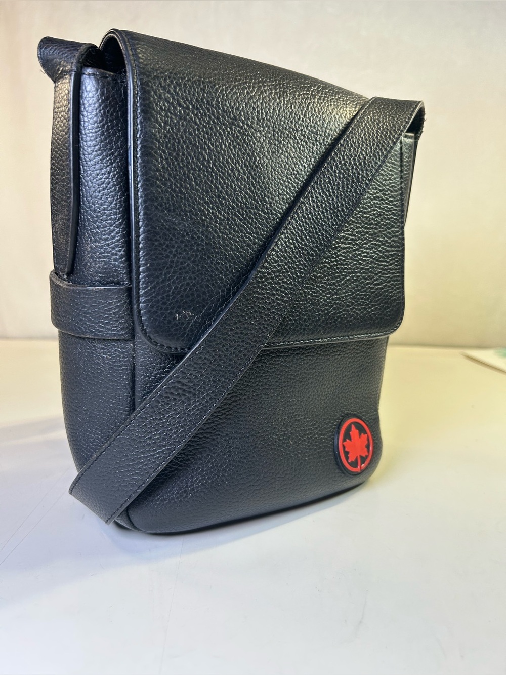 Authentic Air Canada Flight Attendant/ Cabin Crew Leather Crossbody Bag Unisync